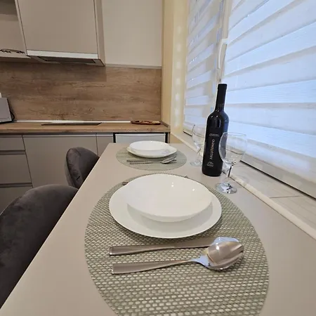 Apartman Slada Нови-Сад Экстерьер фото